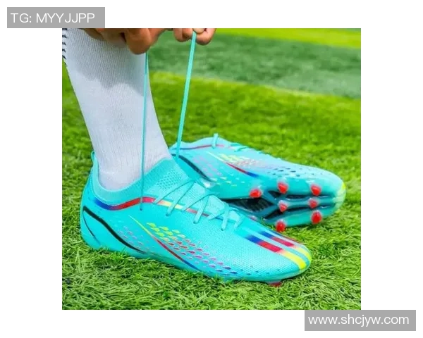 世界杯球星专属正品足球鞋揭秘 优质与性能兼具的完美之选 世界杯球星专属正品足球鞋揭秘 优质与性能兼具的完美之选